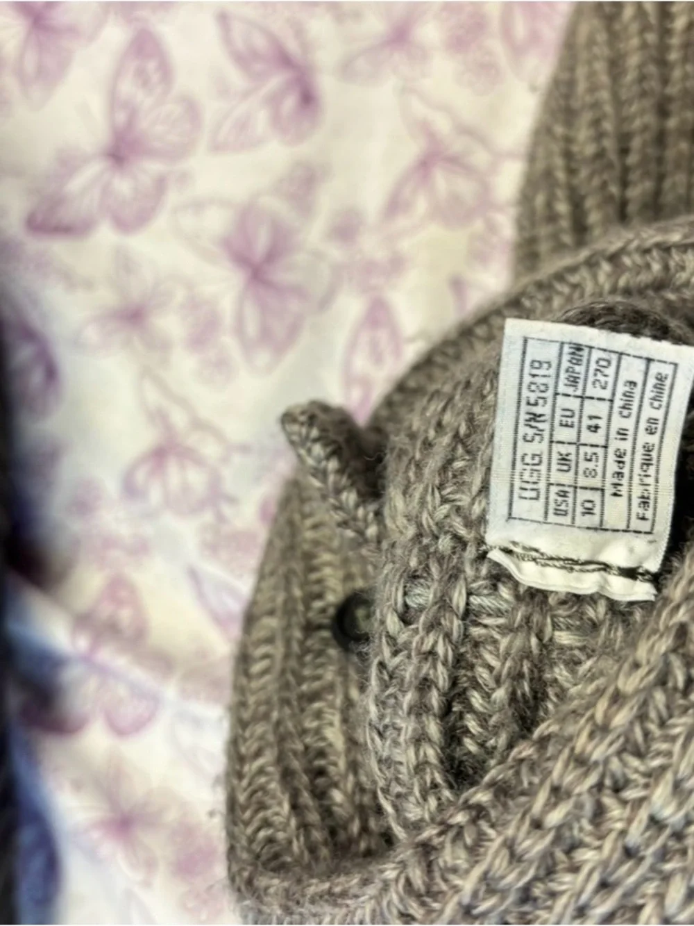UGG women knit